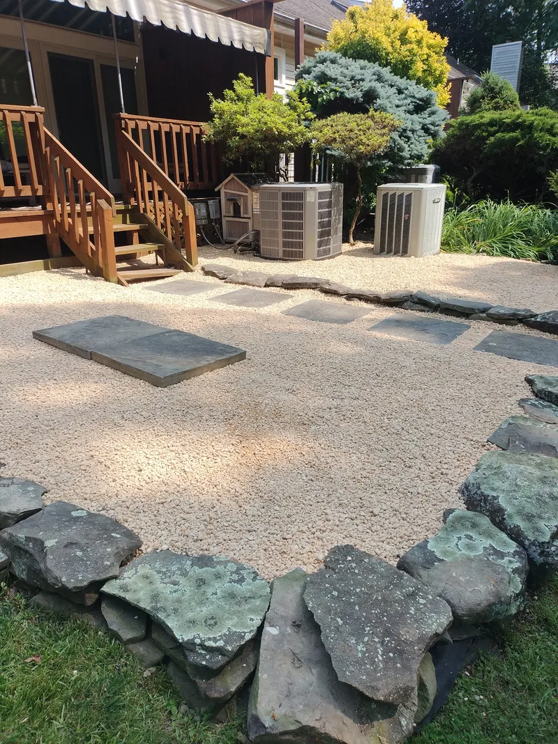Decorative Gravel Patio Flagstone Steps